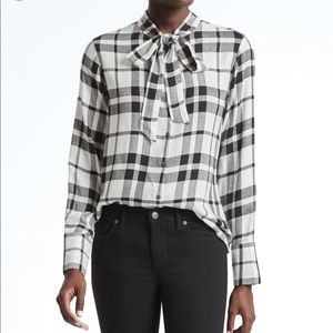BR Dillon-fit neck-tied flannel